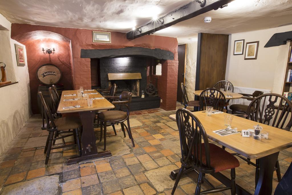 The Anvil Inn ブランドフォード・フォーラム エクステリア 写真